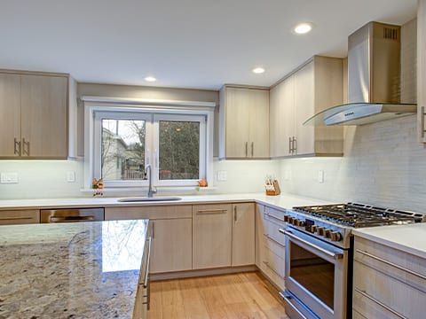 Quartz countertop for bathroom